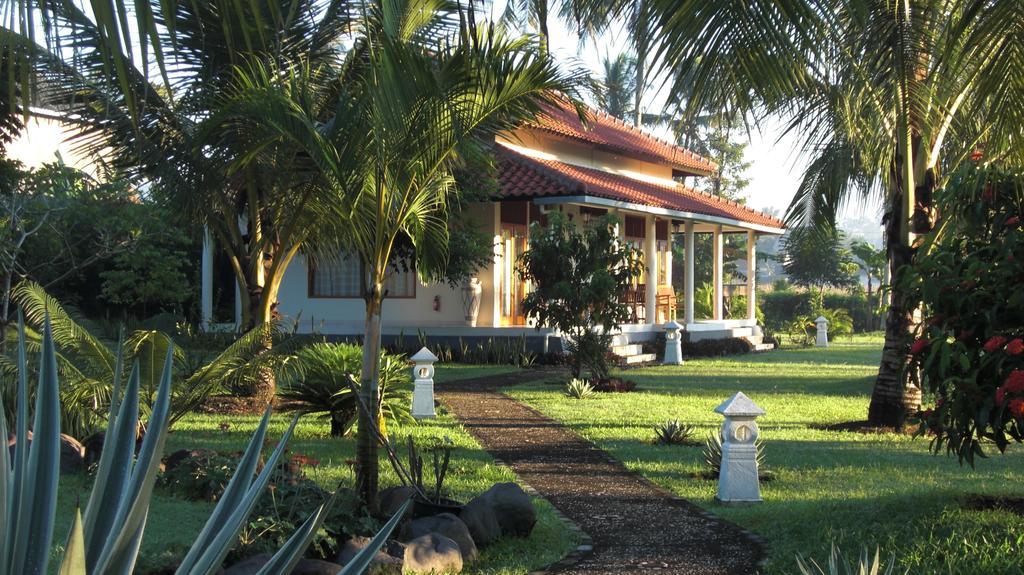 Rumah Kita Villa/Hotel Kalibaru Zewnętrze zdjęcie